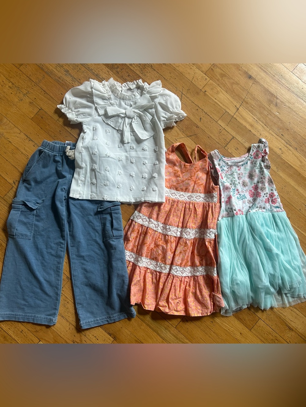 Girls 4 piece bundle size 6